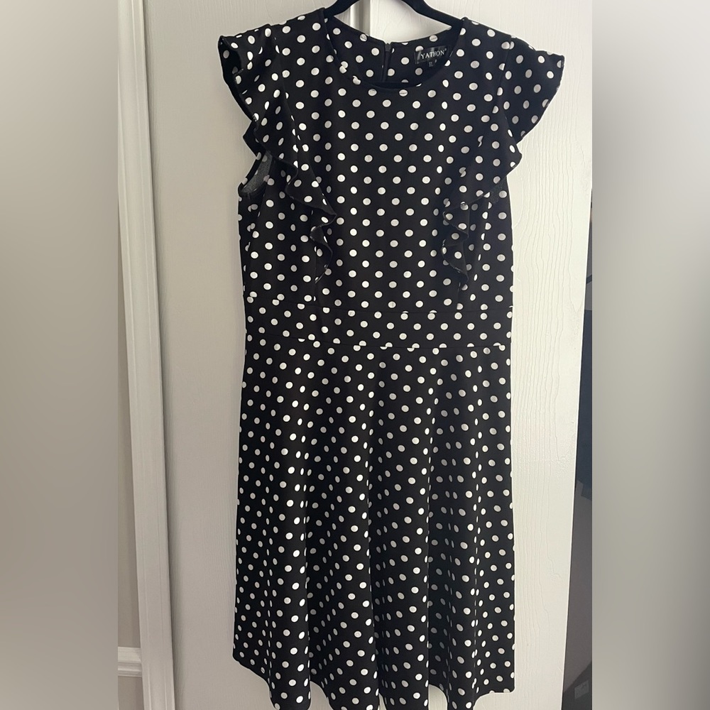 Only worn 1x - Great dress! Comfy and stretchy!